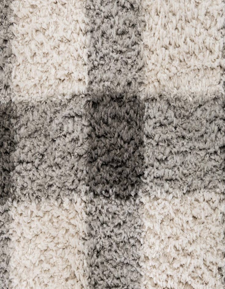 Detail image of  5' 4 x 7' 3 Lattice Shag Rug