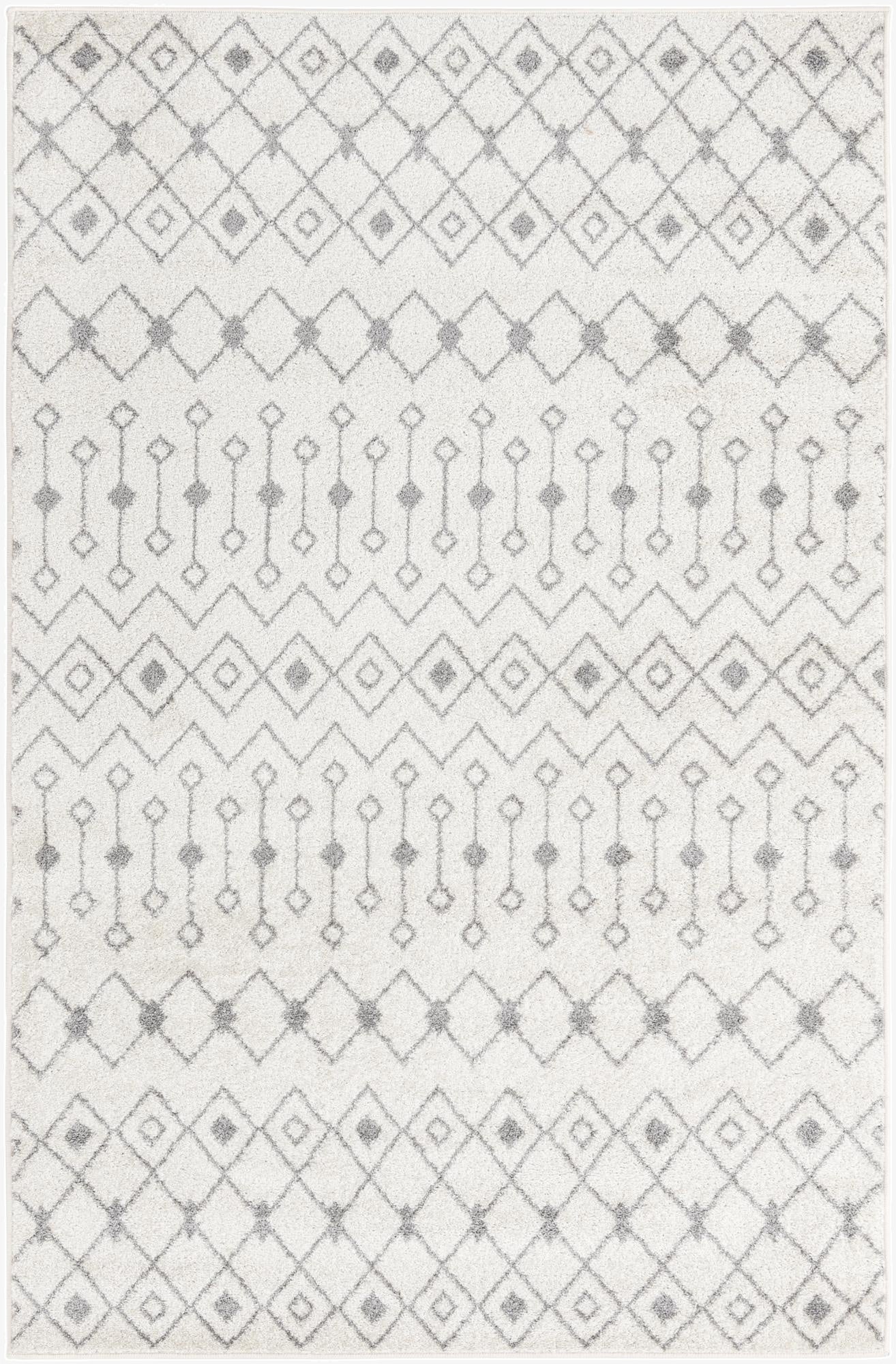  5' 3 x 8' Moroccan Trellis Rug