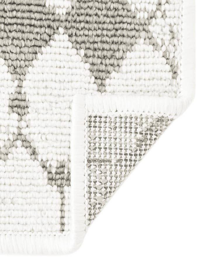 Detail image of  7' 10 x 7' 10  Washable Lattice Indoor / Outdoor Square Rug