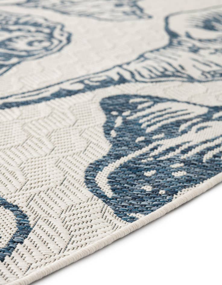 Detail image of  6' x 6'  Washable Coastal Indoor / Outdoor Round Rug