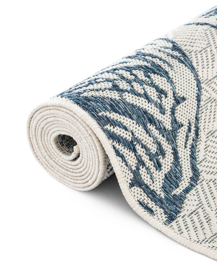 Detail image of  6' x 6'  Washable Coastal Indoor / Outdoor Round Rug