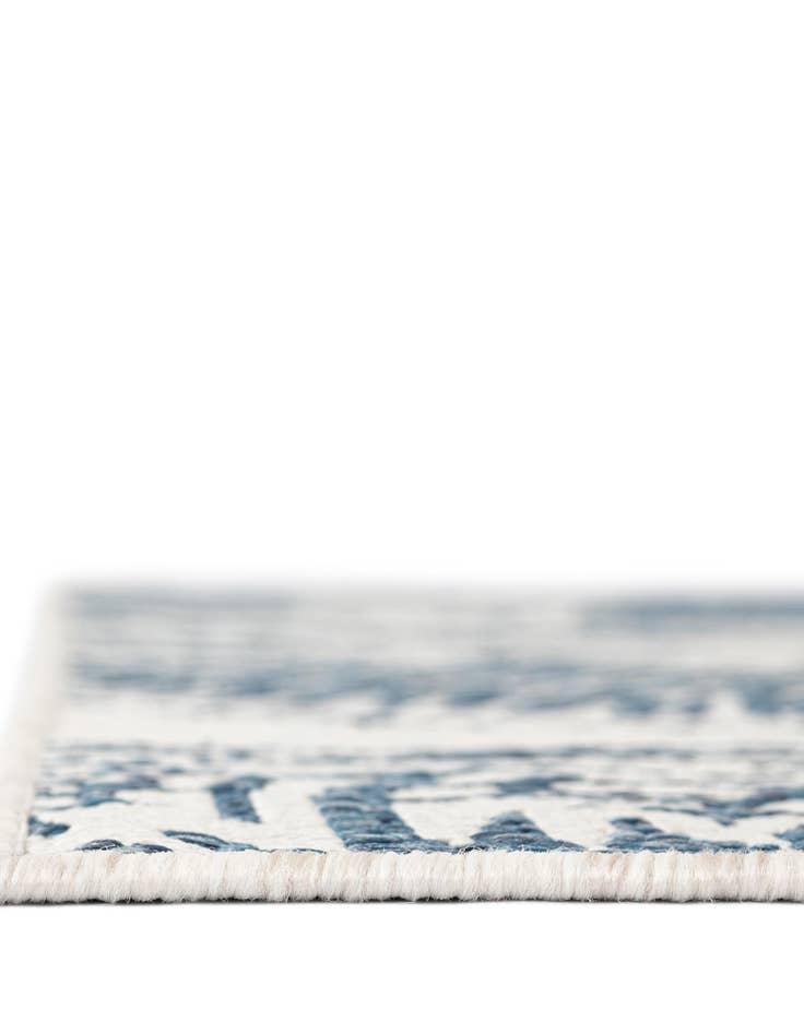 Detail image of  2' 7 x 12'  Washable Coastal Indoor / Outdoor Runner Rug