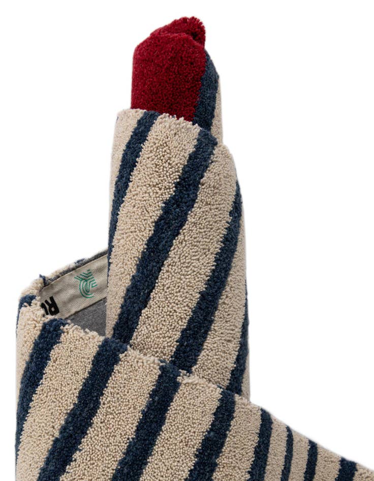 Detail image of  2' x 5' 1 Handtufted Wool Runner Rug