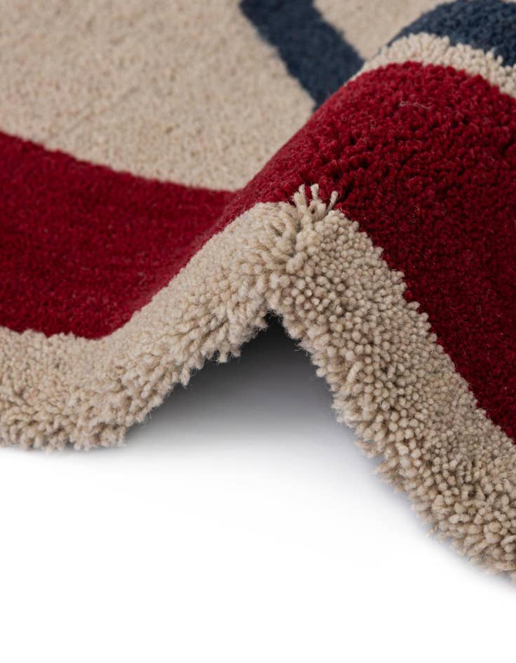 Detail image of  2' x 5' 1 Handtufted Wool Runner Rug