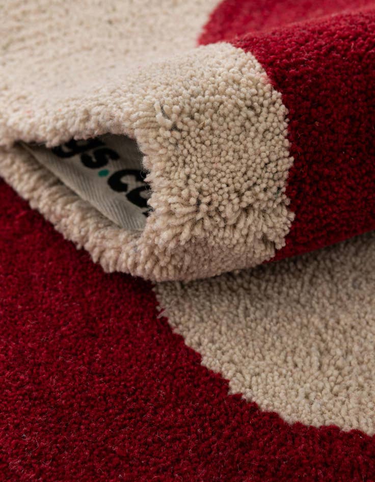 Detail image of  5' 1 x 5' 1 Handtufted Wool Square Rug