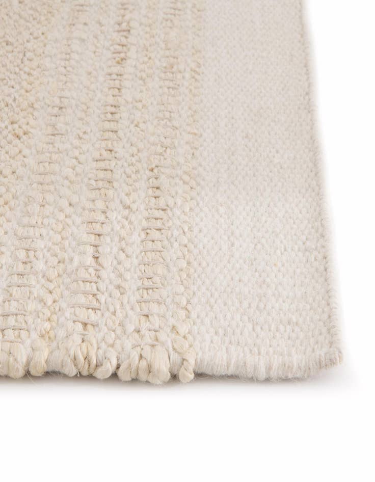 Detail image of  10' x 10'  Hand Woven Lariat Square Rug