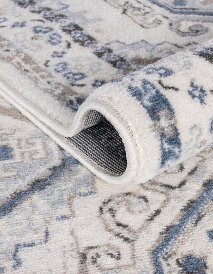 Detail image of  5' 3 x 5' 3 Charlotte Square Rug