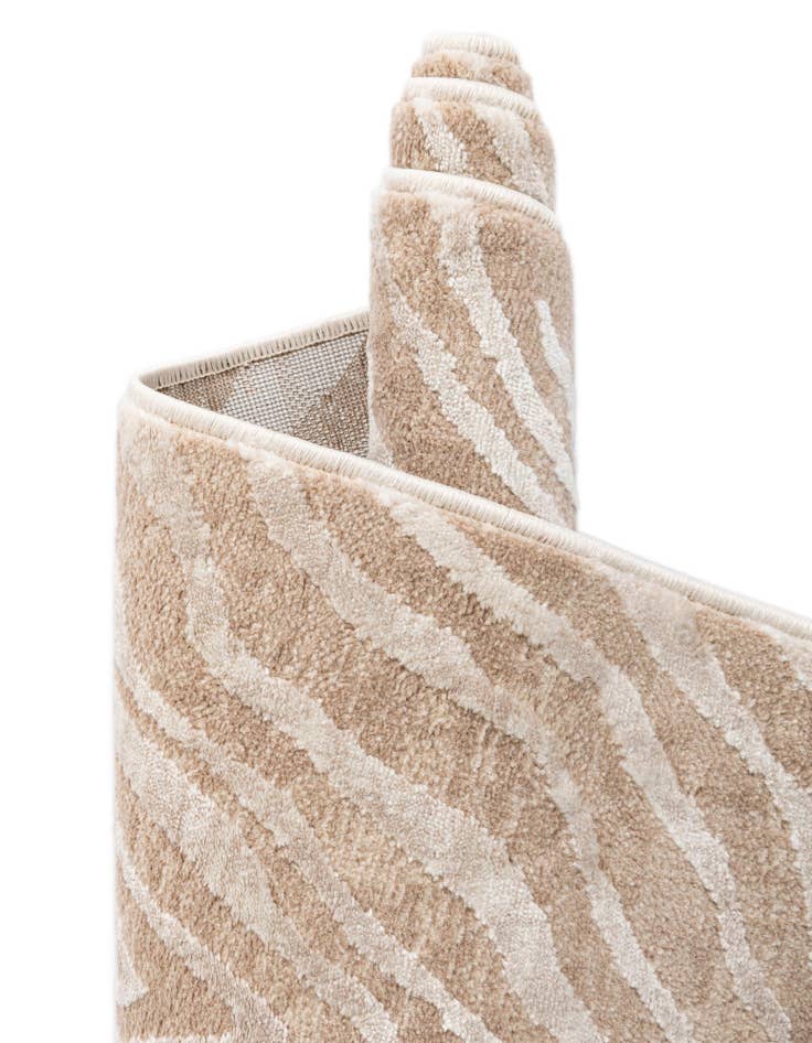 Detail image of  7' 10 x 10' Finsbury Oval Rug