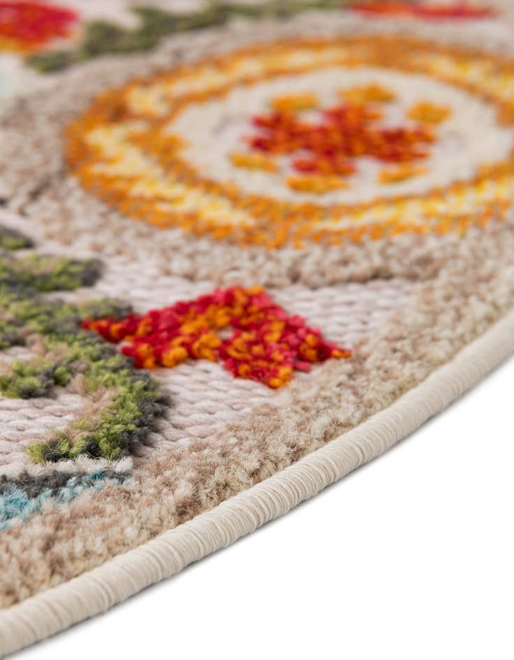 Detail image of  6' x 6'  Washable Casablanca Indoor / Outdoor Round Rug