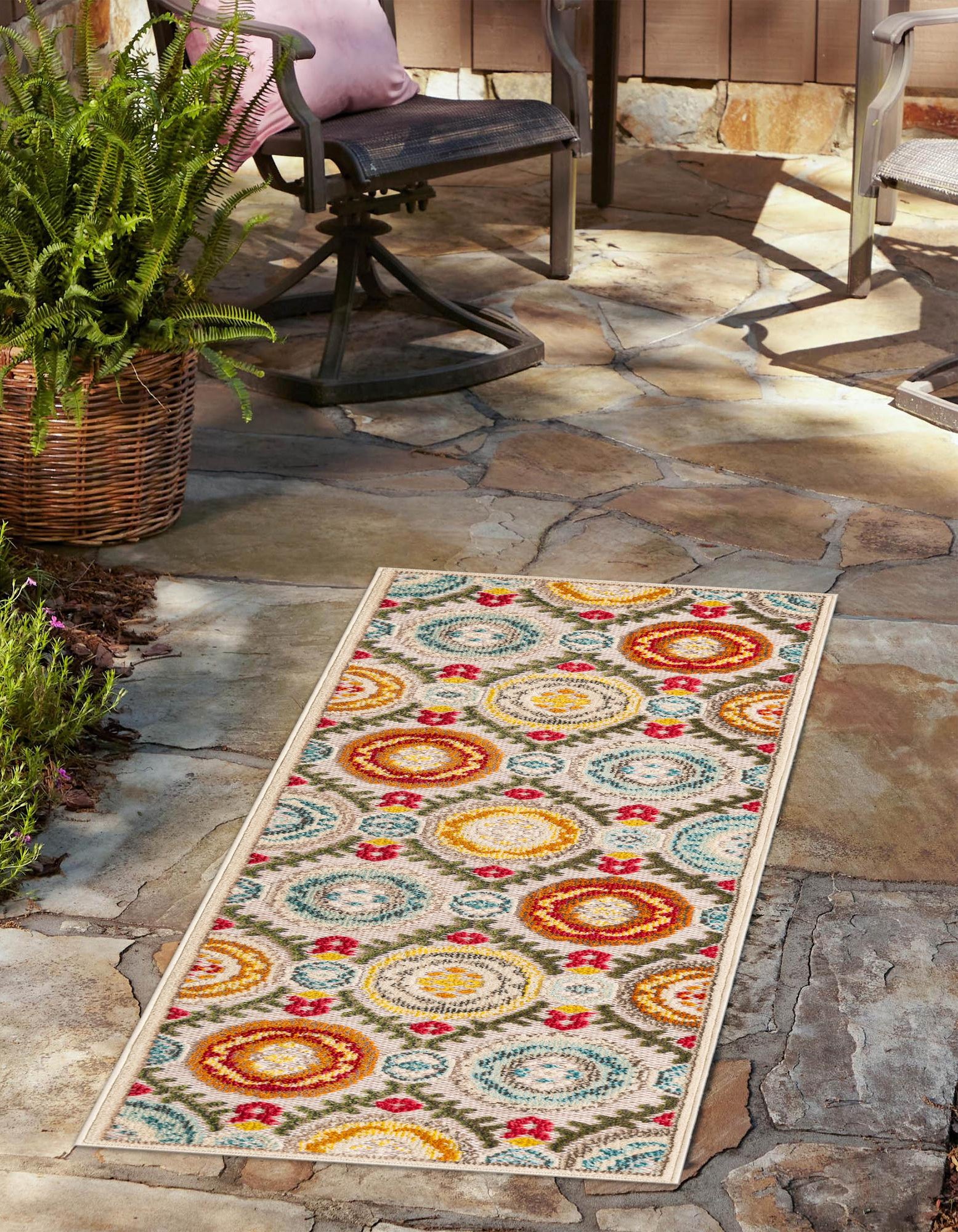 Ivory Beige 2' x 6' Casablanca Outdoor Runner Rug | Rugs.com