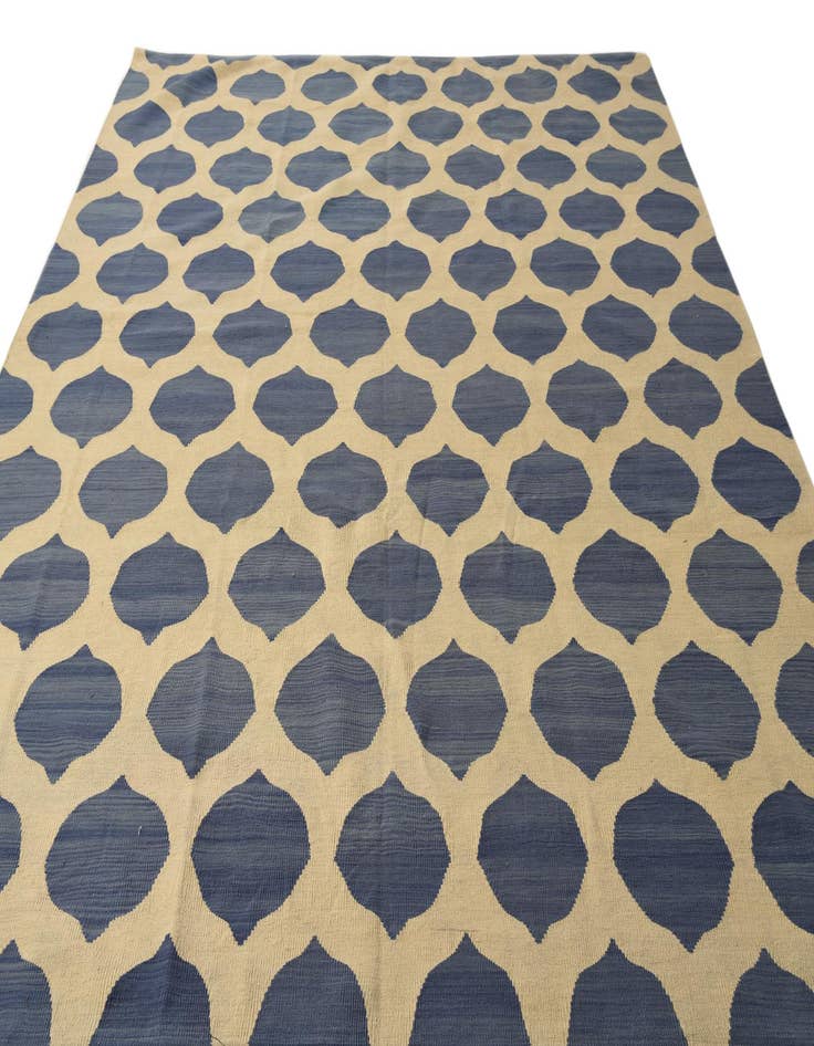 Detail image of  8' 5 x 9' 9  Hand Woven Kilim Modern Wool Rug