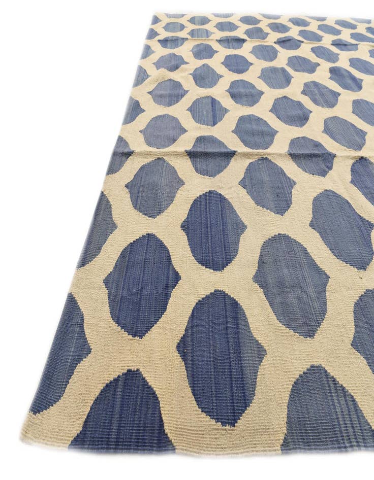 Detail image of  8' 5 x 9' 8  Hand Woven Kilim Modern Wool Rug