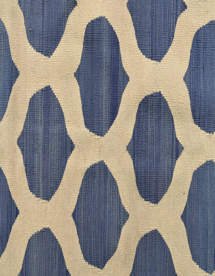 Detail image of  8' 5 x 9' 8  Hand Woven Kilim Modern Wool Rug
