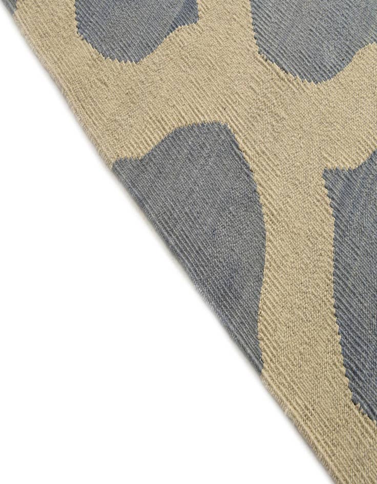 Detail image of  8' 6 x 9' 8  Hand Woven Kilim Modern Wool Rug