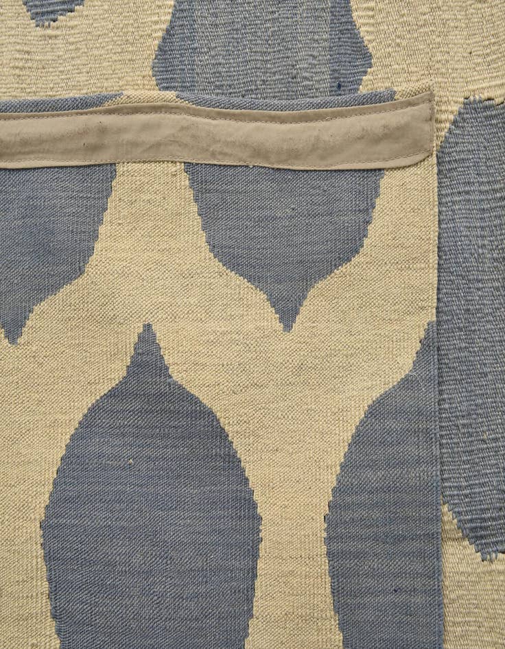 Detail image of  8' 6 x 9' 8  Hand Woven Kilim Modern Wool Rug