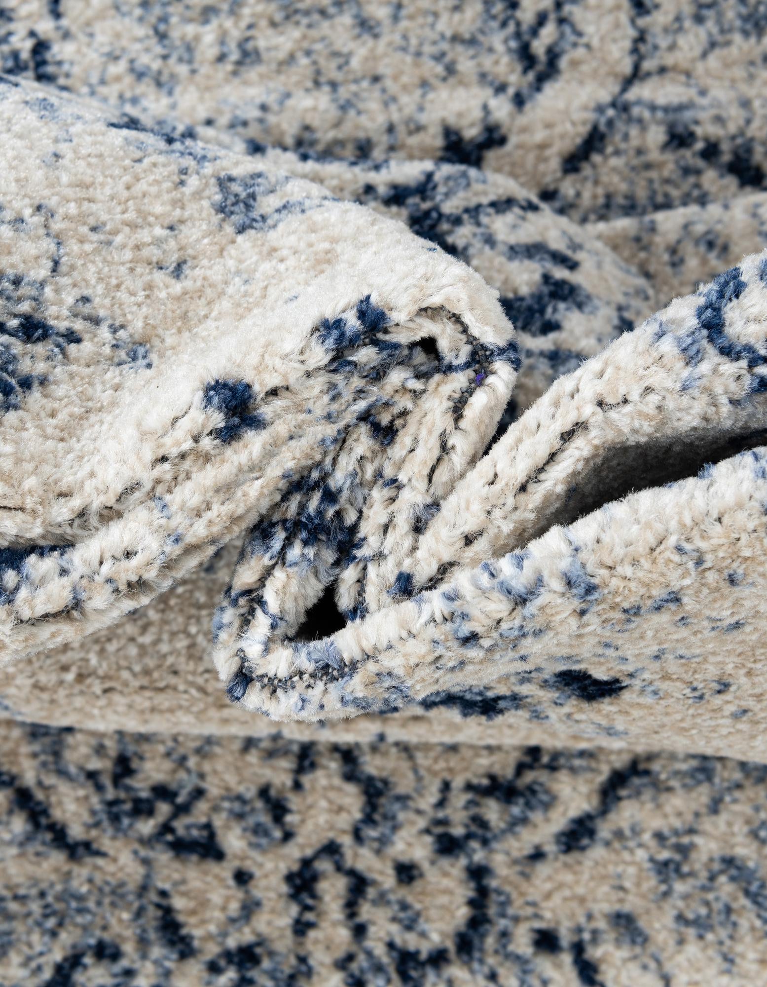 Ivory Blue 5' 3 x 8' Miranda Rug | Rugs.com