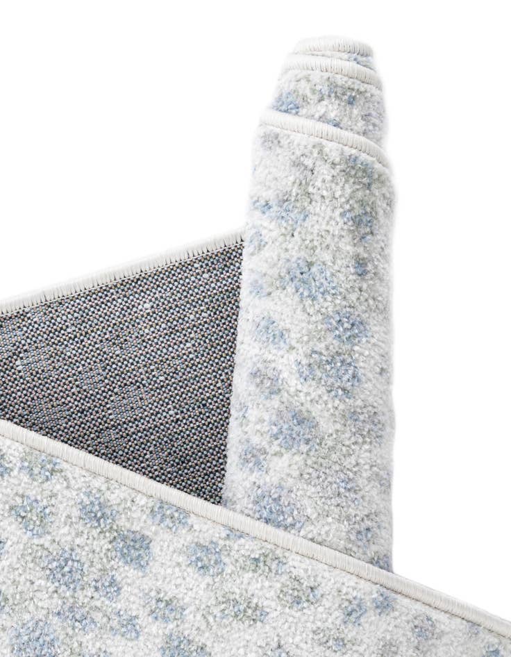 Detail image of  3' 3 x 3' 3 Kamala Washable Round Rug