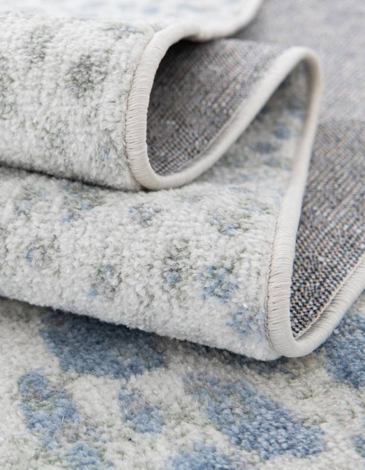 Detail image of  2' x 4' Kamala Washable Runner Rug