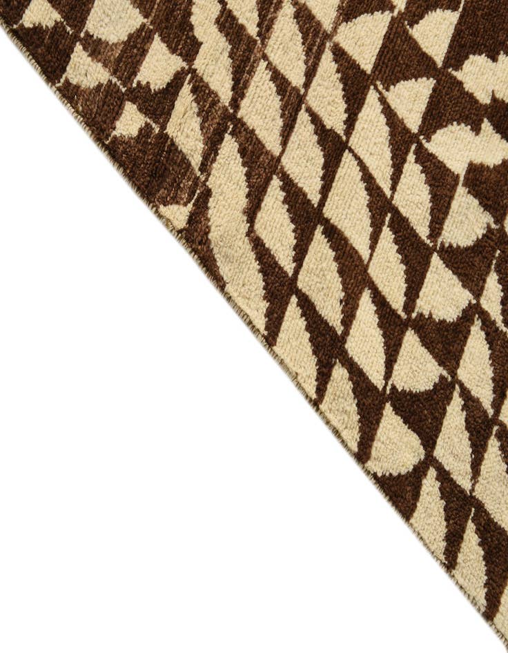 Detail image of  5' x 8'  Hand Knotted Darya Wool Rug