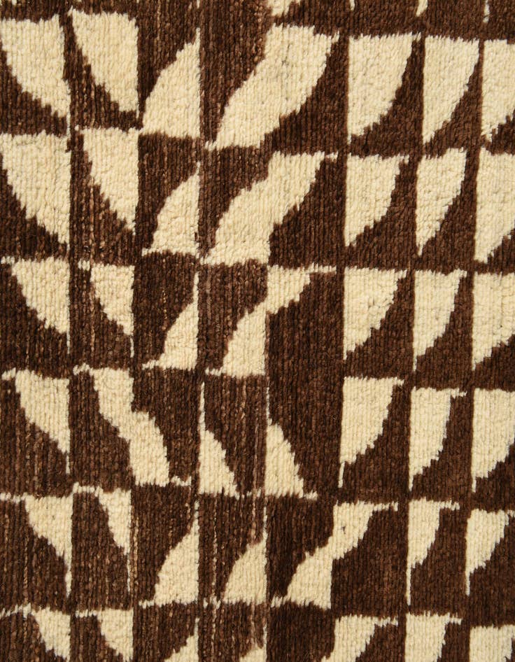 Detail image of  5' x 8'  Hand Knotted Darya Wool Rug