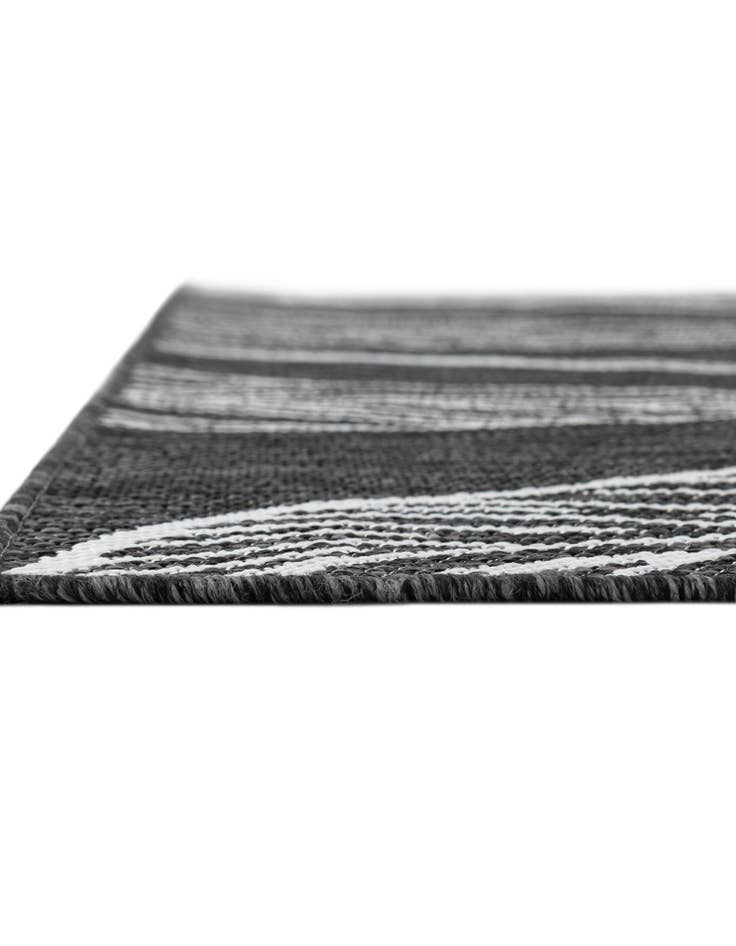 Detail image of  2' x 6'  Washable Botanical Indoor / Outdoor Runner Rug