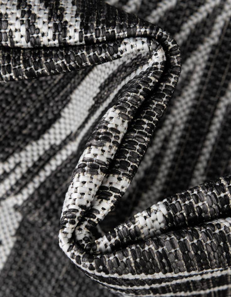 Detail image of  2' x 6'  Washable Botanical Indoor / Outdoor Runner Rug