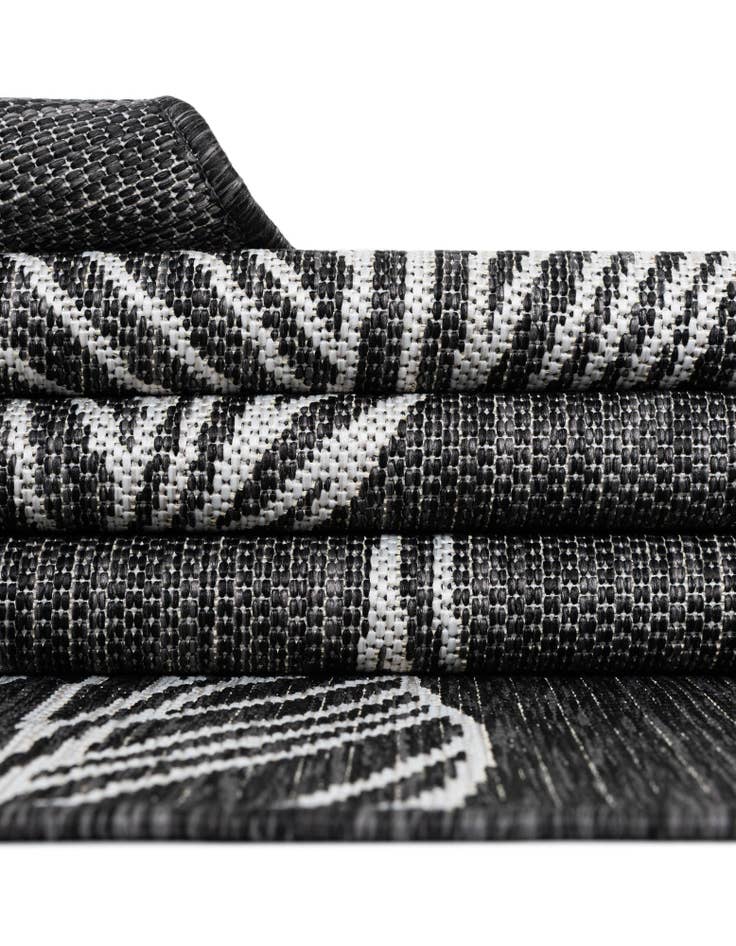 Detail image of  2' x 6'  Washable Botanical Indoor / Outdoor Runner Rug