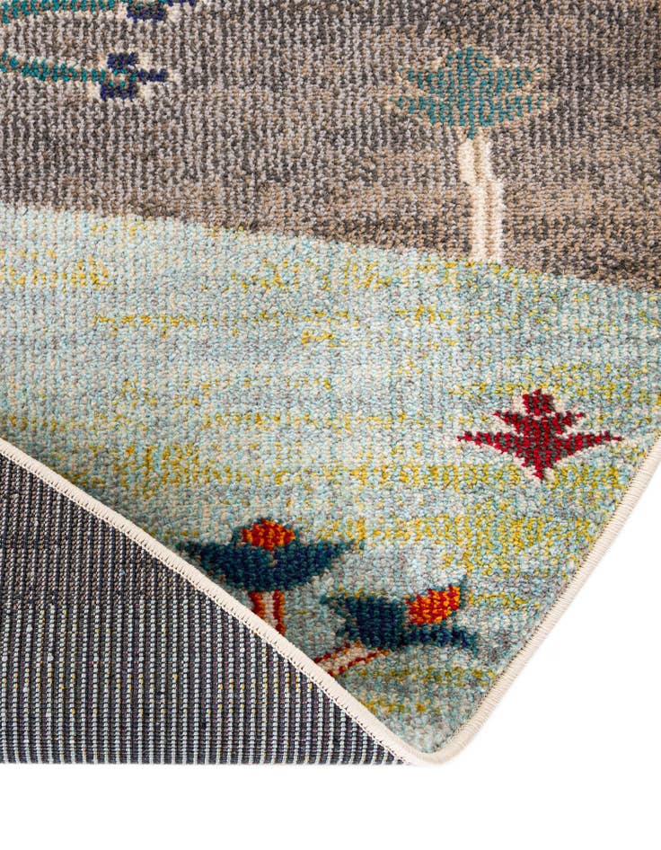 Detail image of  3' 3 x 3' 3  Washable Vivid Round Rug