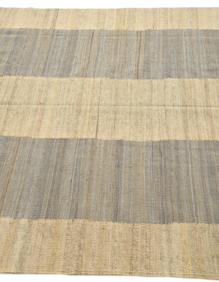 Detail image of  4' 9 x 6' 3  Hand Woven Kilim Modern Wool Rug