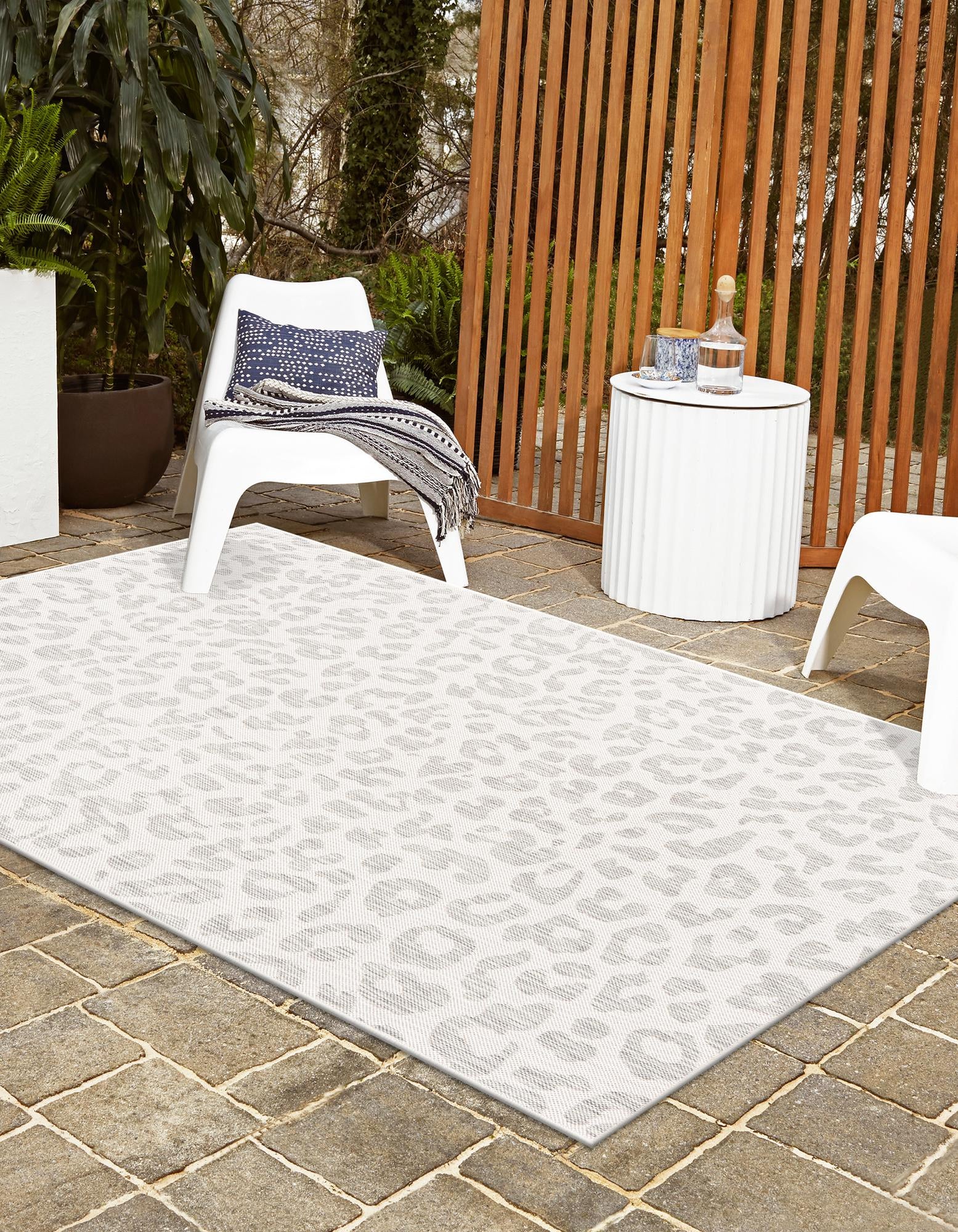 Ivory Gray 5' 3 x 8' Safari Indoor / Outdoor Rug | Rugs.com
