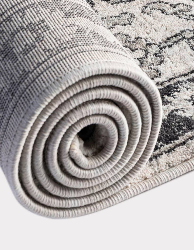 Detail image of  7' x 7' Eco Traditional Round Rug