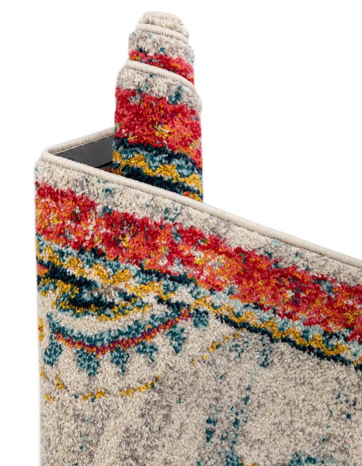 Detail image of  7' 10 x 7' 10 Madeline Octagon Rug