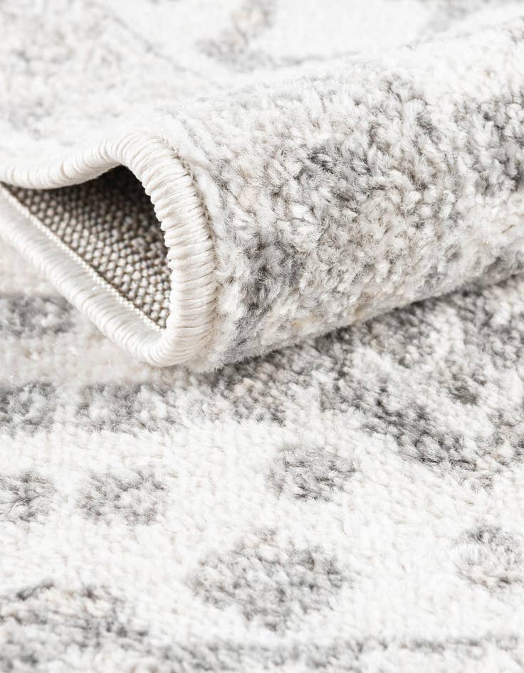 Detail image of  3' 3 x 5' 3 Aurelia Oval Rug