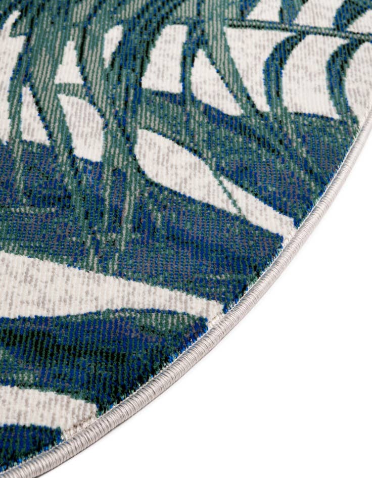 Detail image of  5' 3 x 7' 10 Blossom Oval Rug