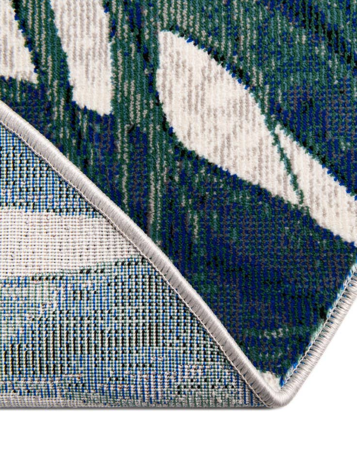 Detail image of  5' 3 x 7' 10 Blossom Oval Rug