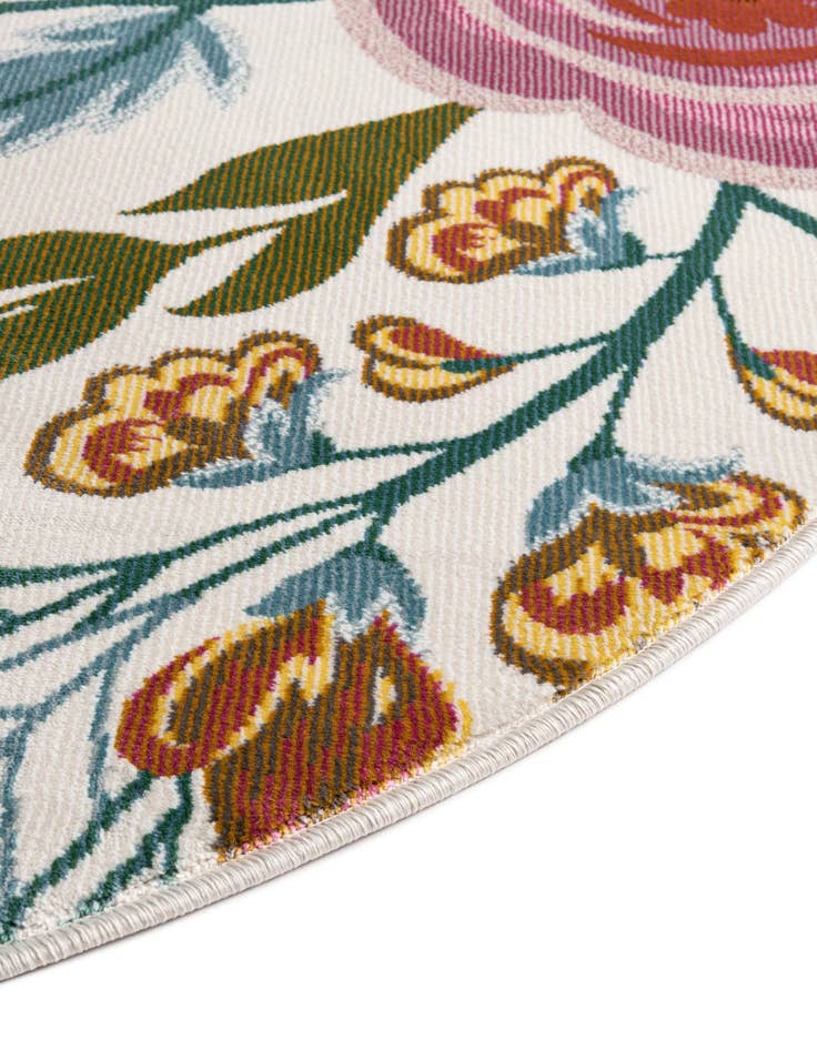 Detail image of  5' 3 x 7' 10 Blossom Oval Rug