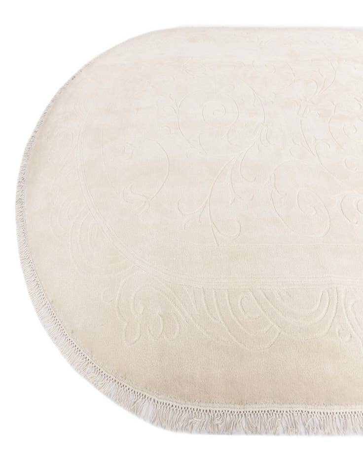Detail image of  6' 6 x 9' 8  Hand Knotted Darya Wool Oval Rug