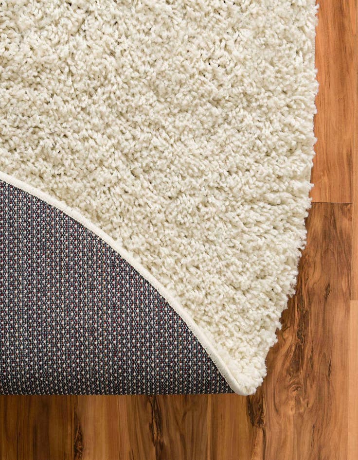 Detail image of  5' x 8' Everyday Shag Oval Rug