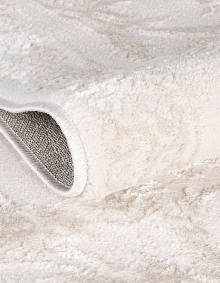 Detail image of  5' 3 x 8' Finsbury Oval Rug