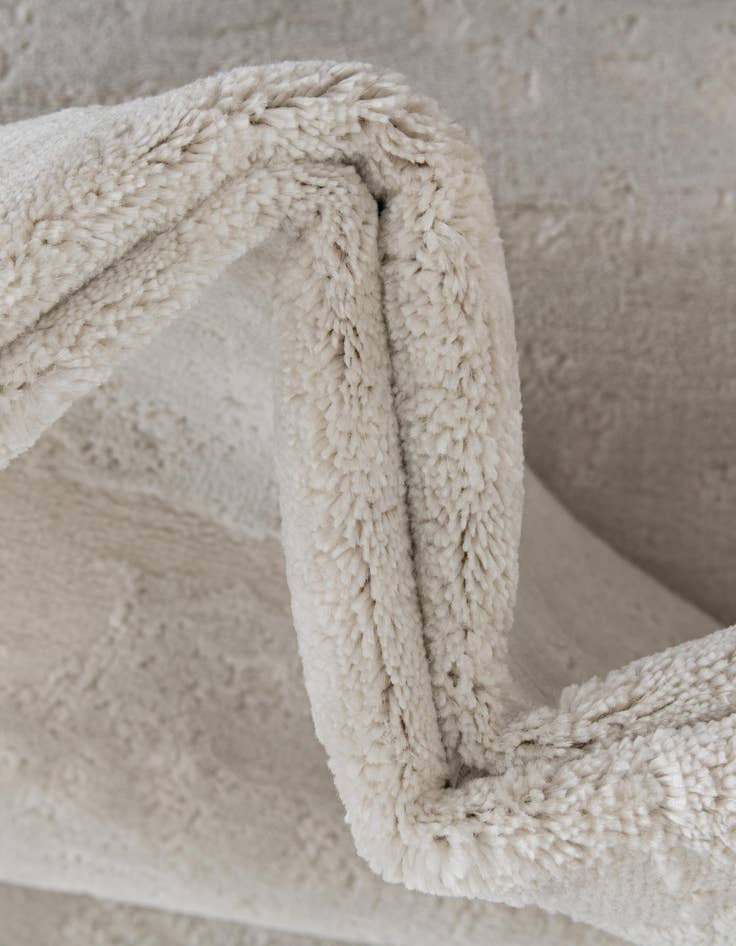 Detail image of  7' 10 x 10' Finsbury Oval Rug