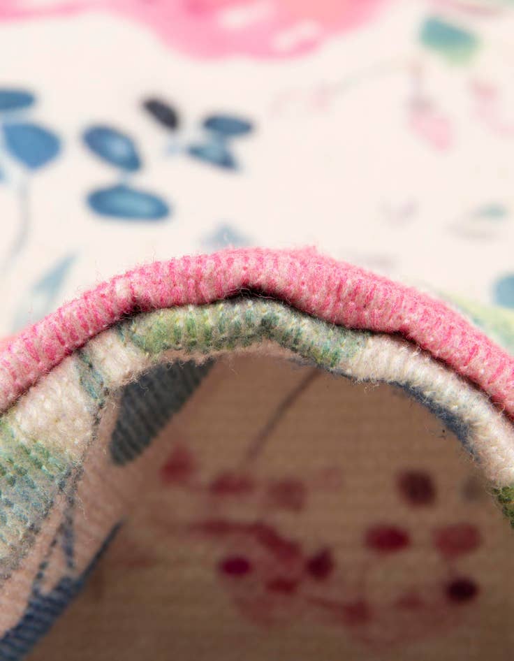 Detail image of  2' x 3' 1  Washable Jill Zarin Caribbean Indoor / Outdoor Oval Rug