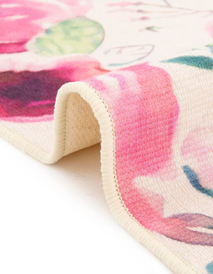 Detail image of  2' x 3' 1  Washable Jill Zarin Caribbean Indoor / Outdoor Oval Rug