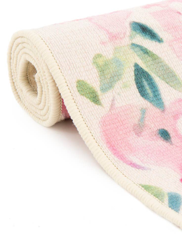 Detail image of  2' x 3' 1  Washable Jill Zarin Caribbean Indoor / Outdoor Oval Rug