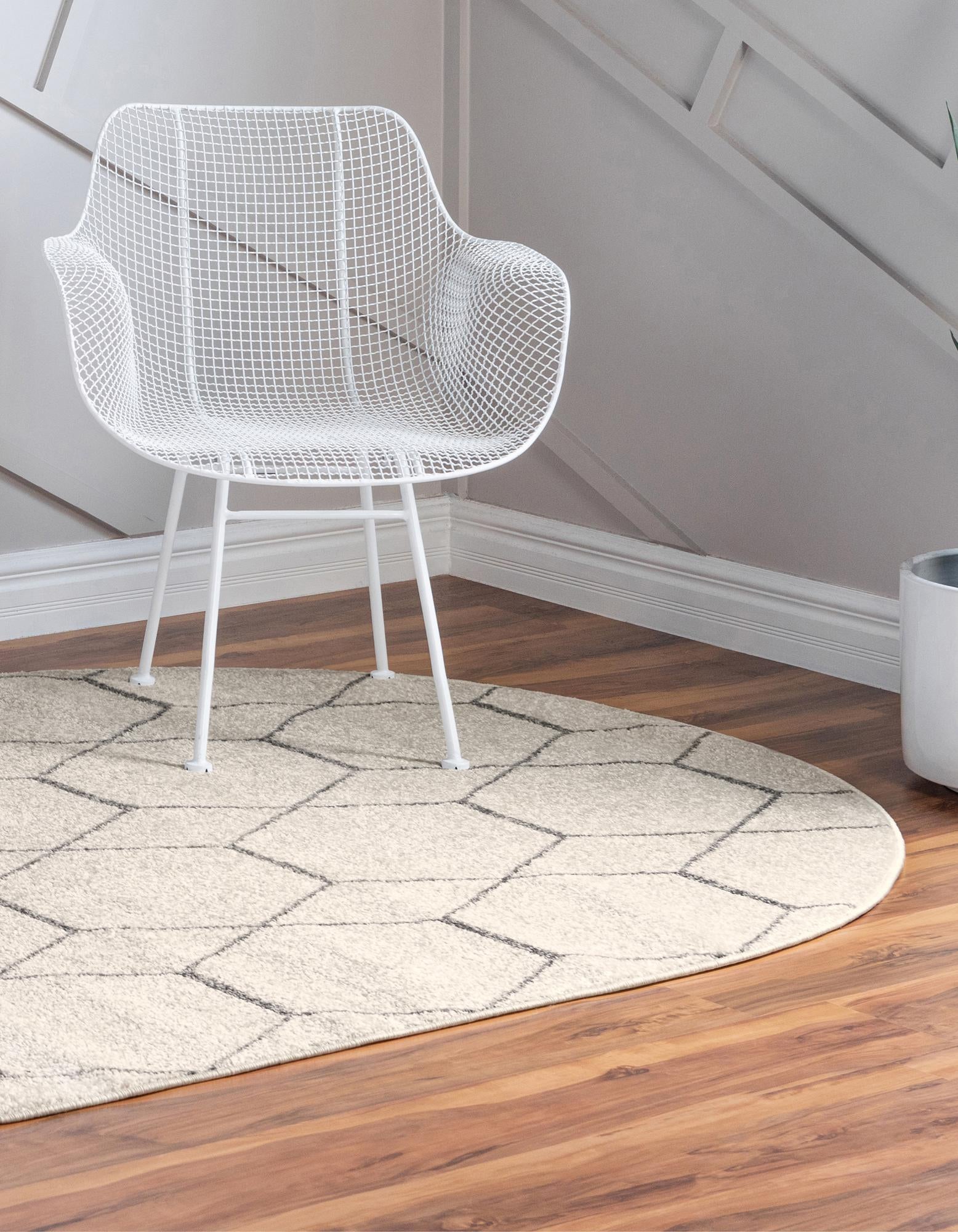 Ivory 5' 3 x 8' Lattice Frieze Oval Rug | Rugs.com