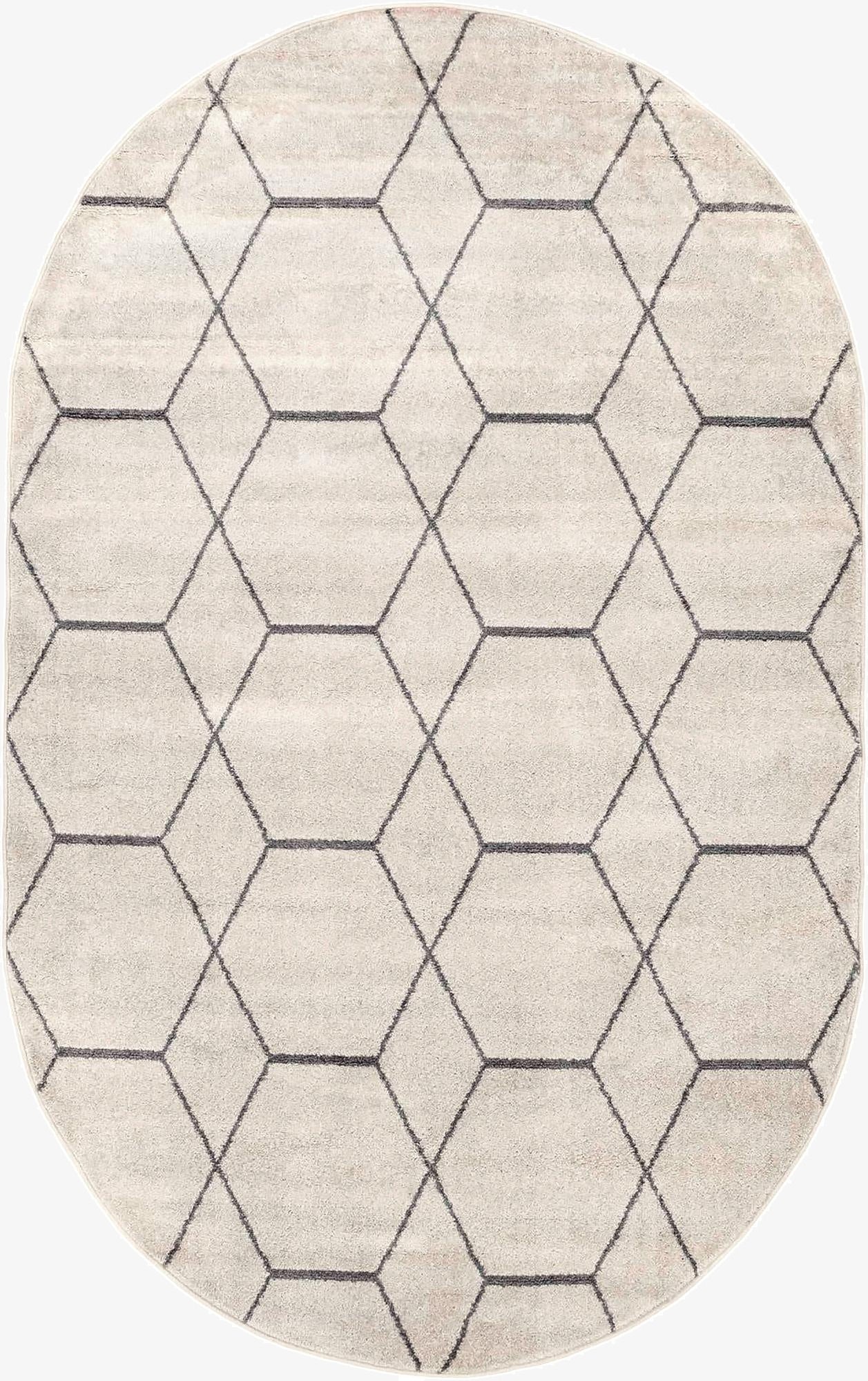  5' 3 x 8' Lattice Frieze Oval Rug