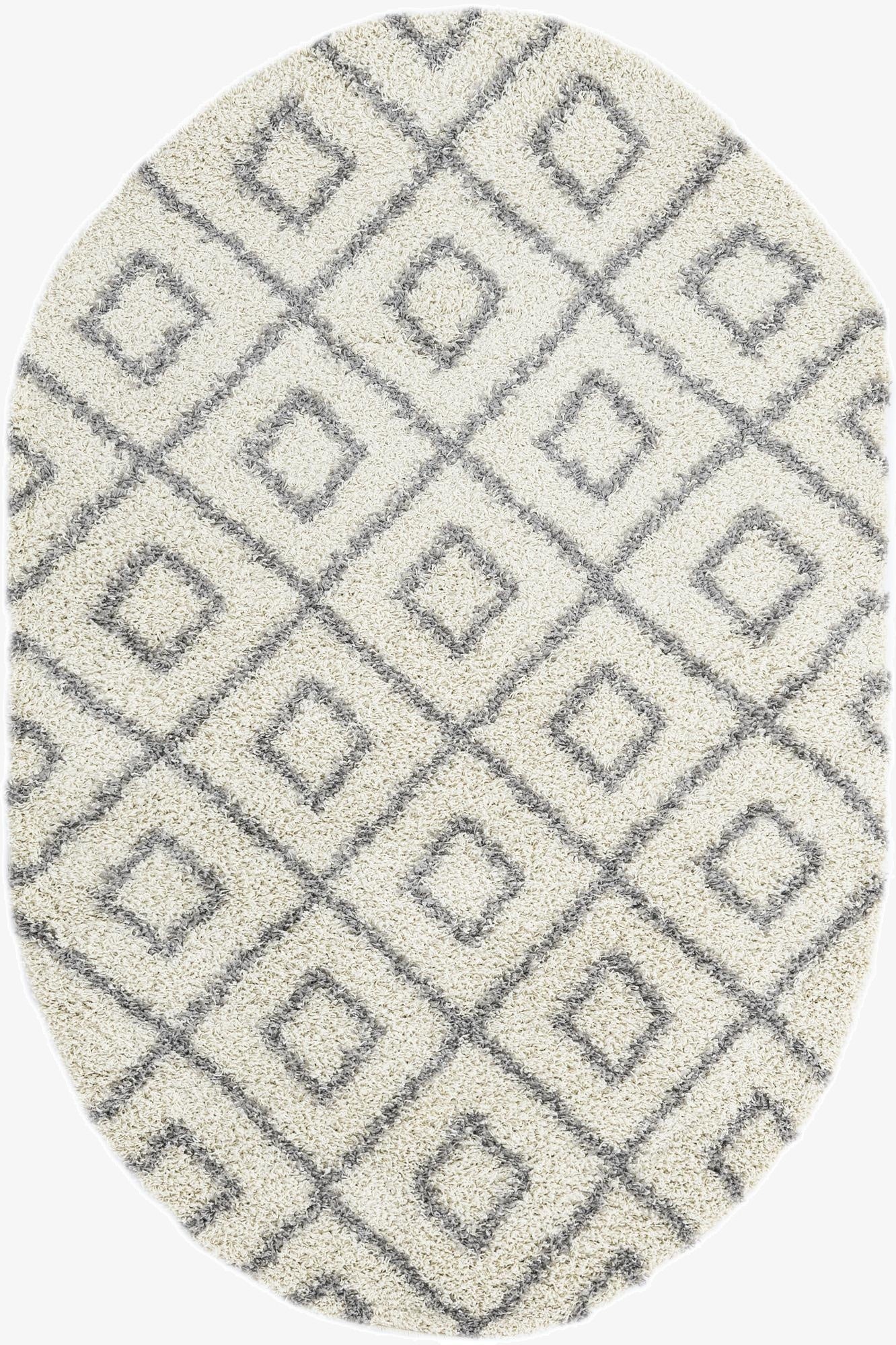  5' 3 x 8' Lattice Shag Oval Rug