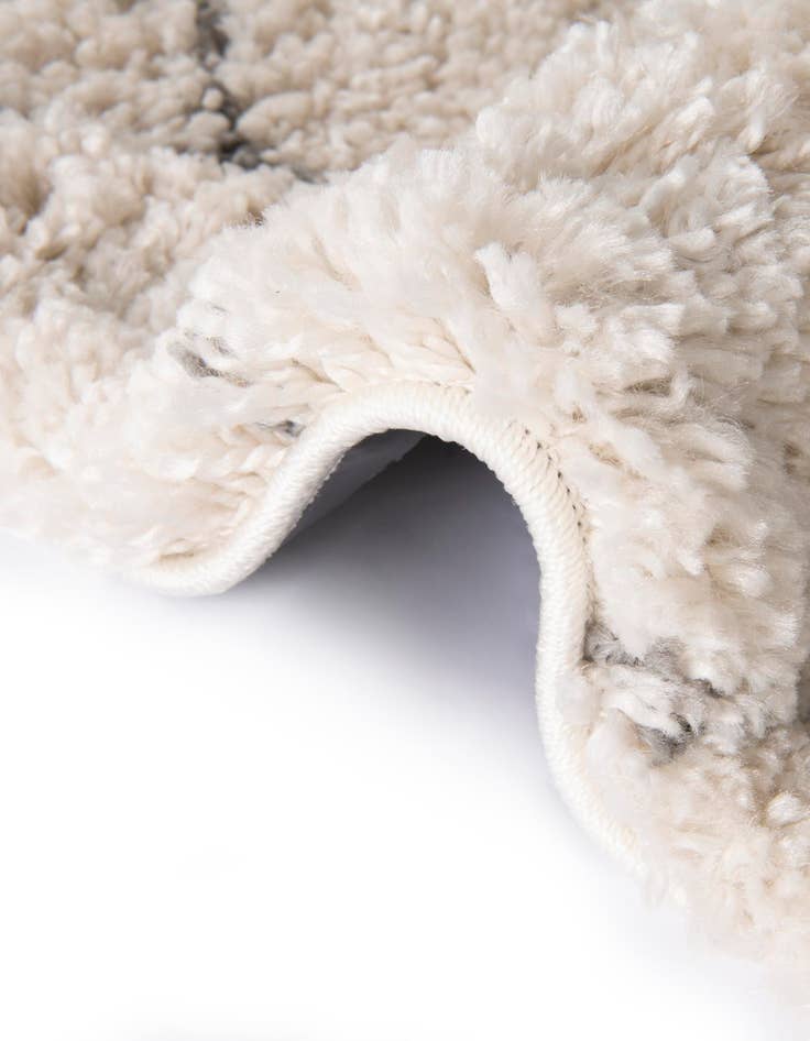 Detail image of  4' x 6' Moroccan Shag Oval Rug