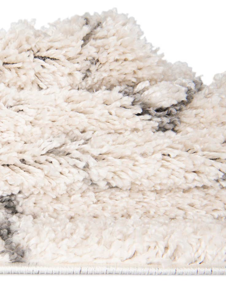 Detail image of  4' x 6' Moroccan Shag Oval Rug