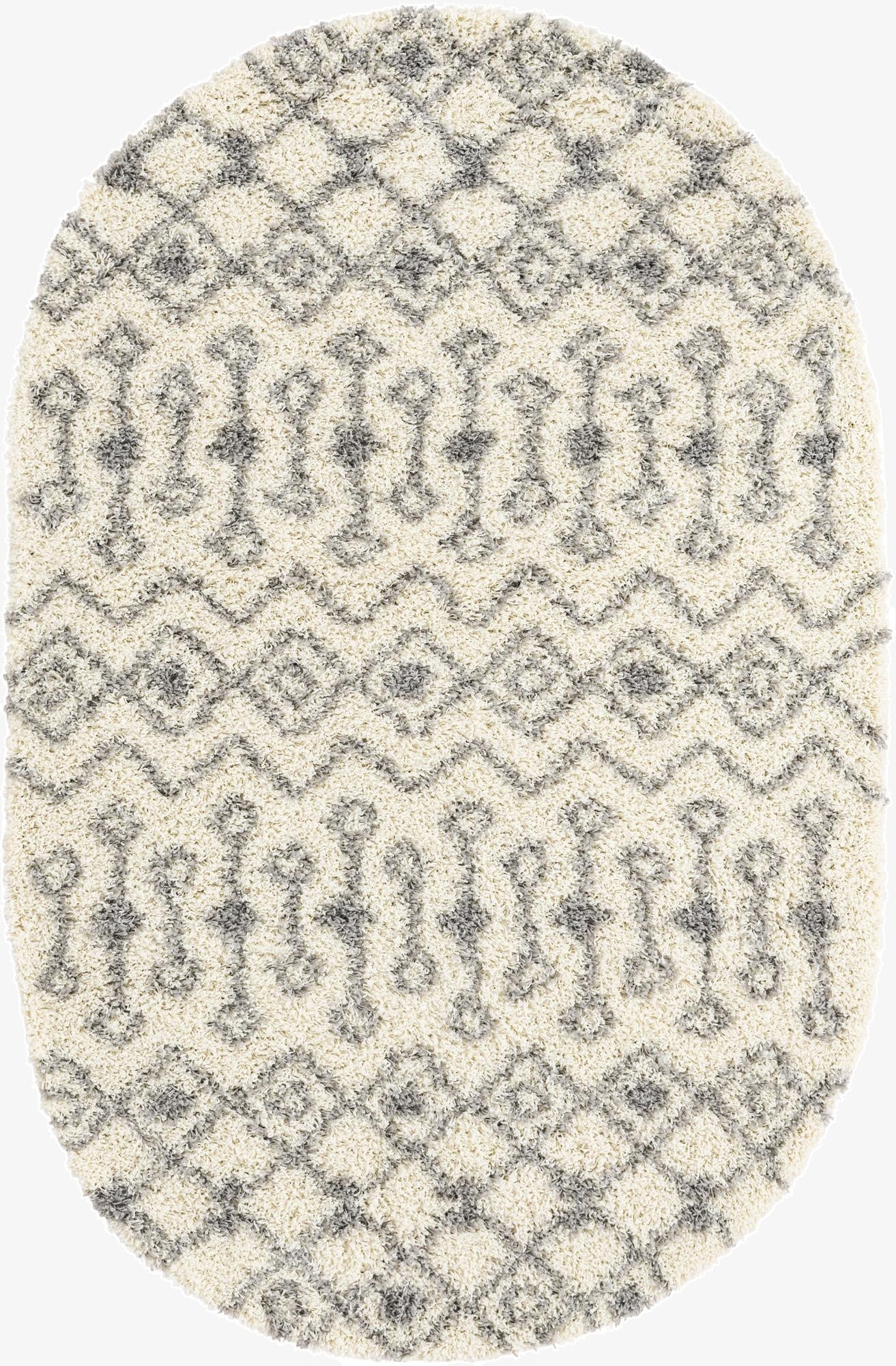  5' 3 x 8' Moroccan Trellis Shag Oval Rug
