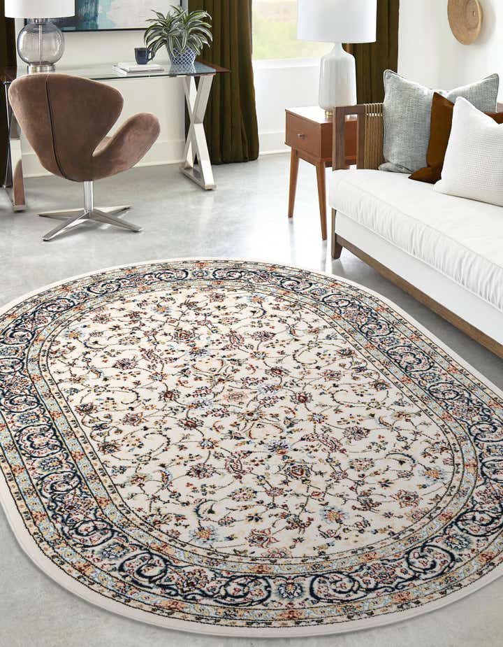 Ivory 4' x 6' Nain Design Oval Rug | Rugs.com